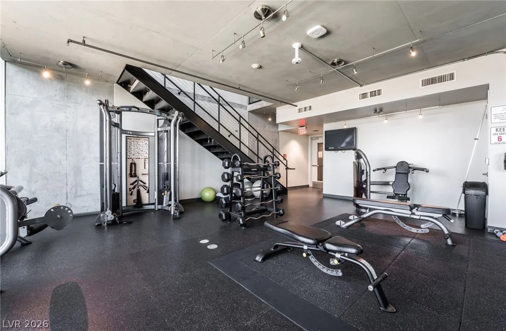 353 Bonneville, Las Vegas, NV 89101