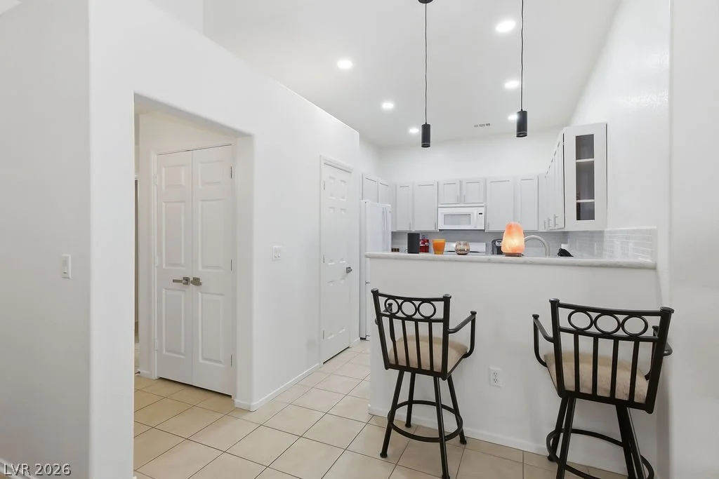 601 Painted Cloud, Las Vegas, NV 89144