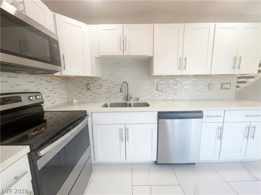 568 Willow Green, Las Vegas, NV 89169