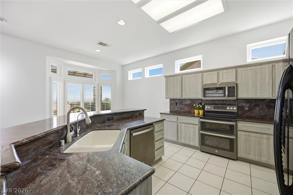 3000 Abercorn, Las Vegas, NV 89134