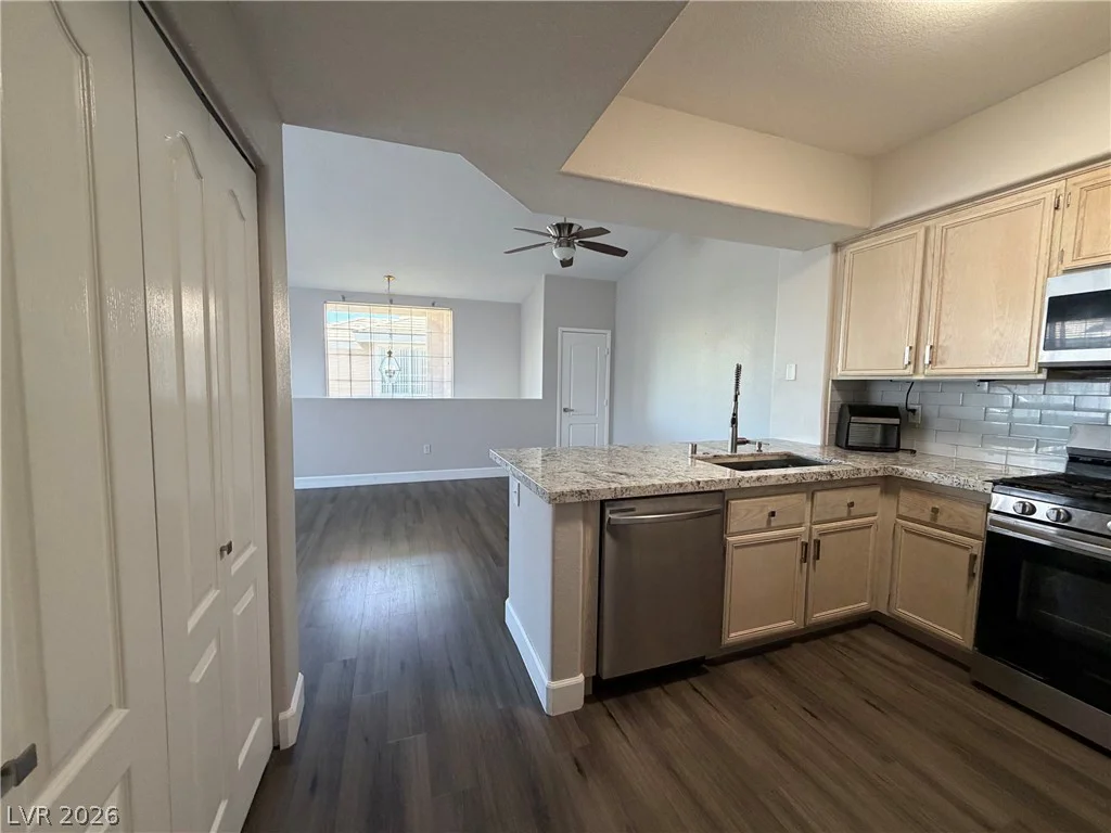 9901 Trailwood, Las Vegas, NV 89134