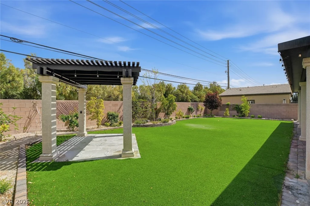 7084 Appaloosa Ridge, Las Vegas, NV 89131