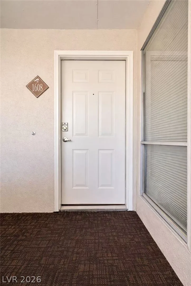 2838 Loveland, Las Vegas, NV 89109