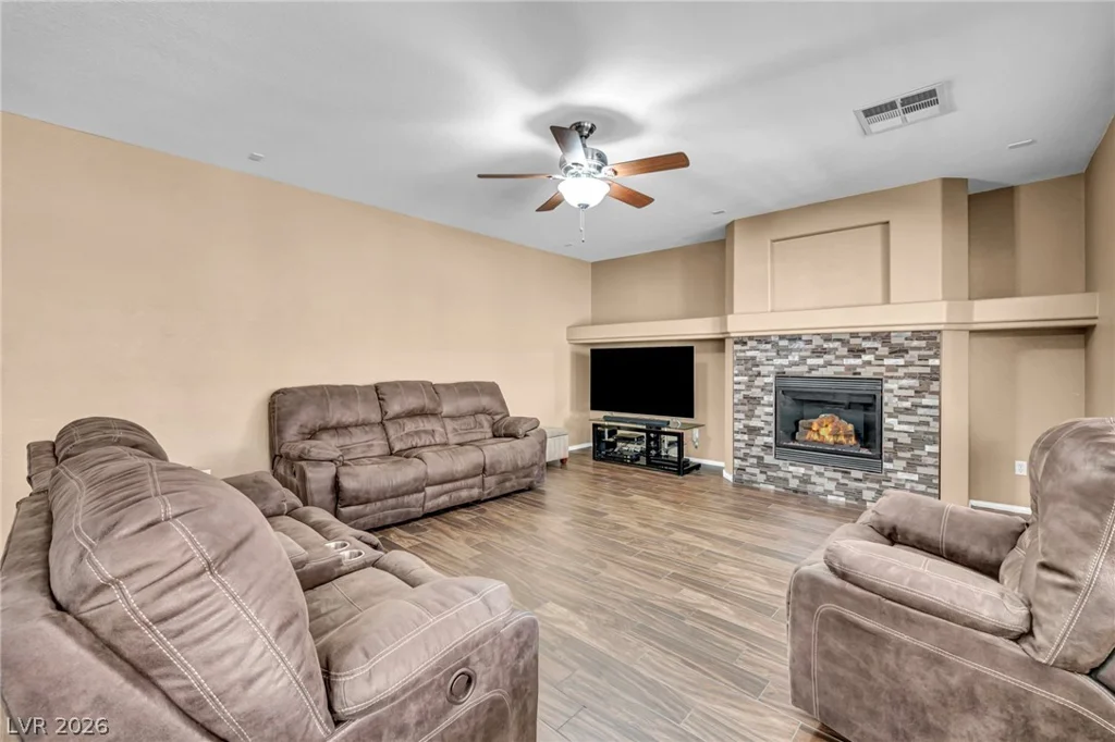 1104 Hammer, North Las Vegas, NV 89081