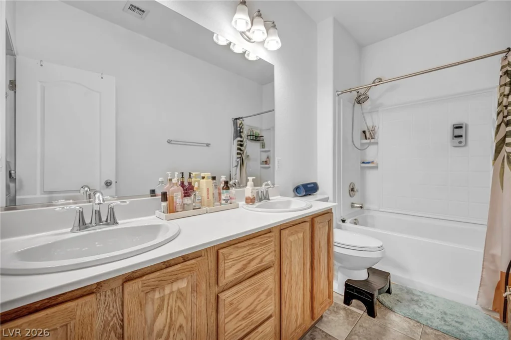 1104 Hammer, North Las Vegas, NV 89081