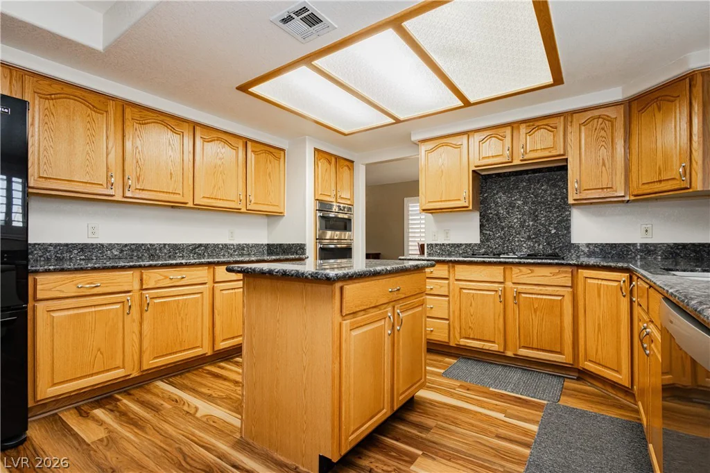 2212 Sapphire Valley, Las Vegas, NV 89128