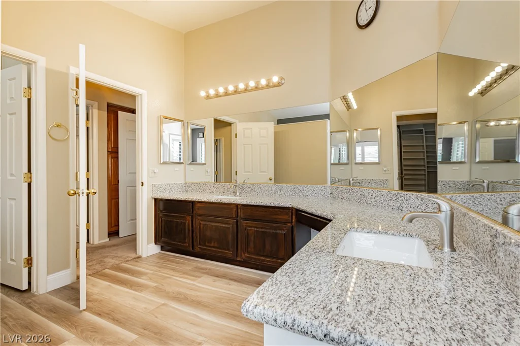 2212 Sapphire Valley, Las Vegas, NV 89128
