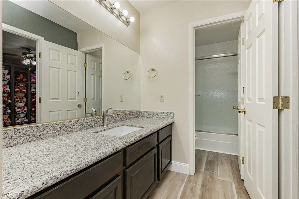 2212 Sapphire Valley, Las Vegas, NV 89128