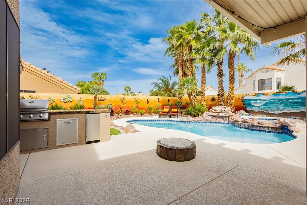 2212 Sapphire Valley, Las Vegas, NV 89128
