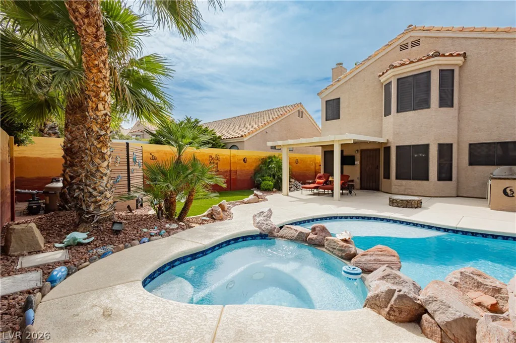 2212 Sapphire Valley, Las Vegas, NV 89128