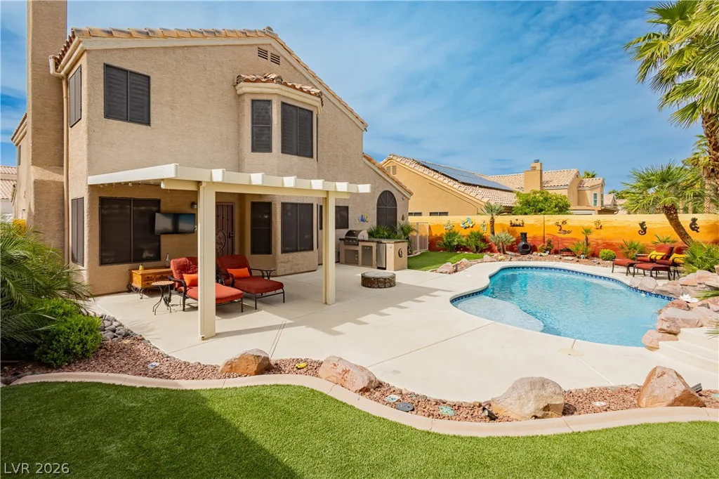 2212 Sapphire Valley, Las Vegas, NV 89128