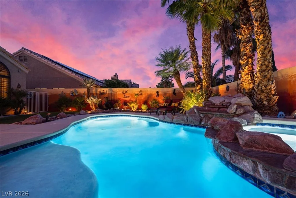 2212 Sapphire Valley, Las Vegas, NV 89128