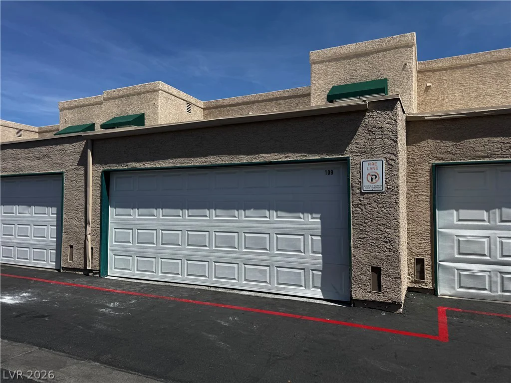 6750 Del Rey, Las Vegas, NV 89146