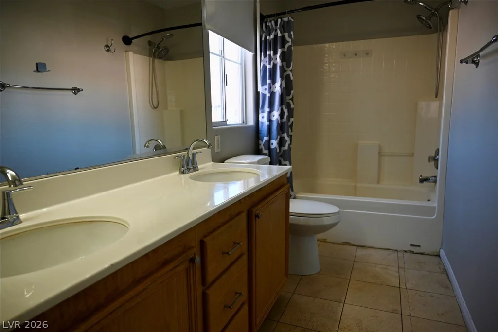 8829 Kingswood, Las Vegas, NV 89147