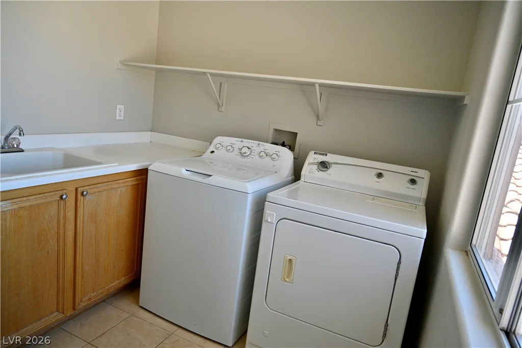 8829 Kingswood, Las Vegas, NV 89147