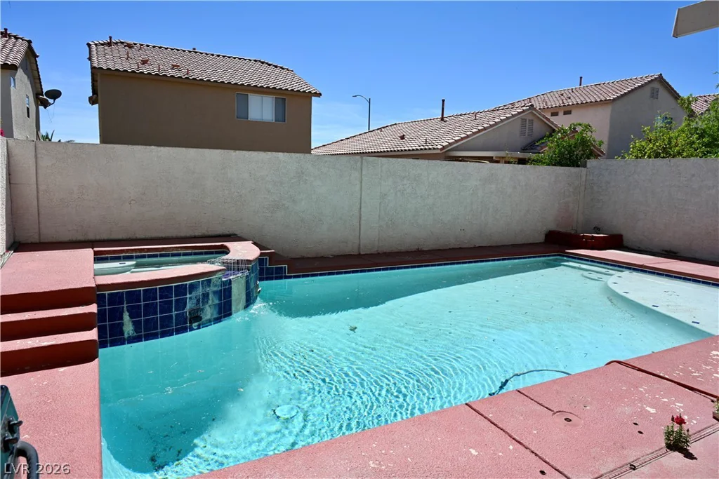 8829 Kingswood, Las Vegas, NV 89147