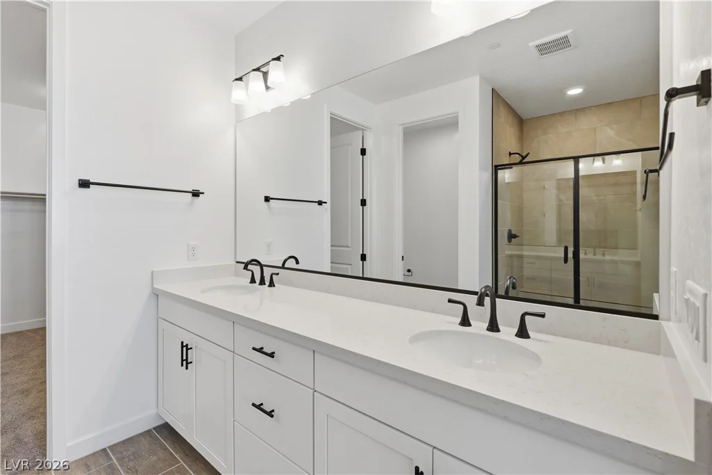 12135 Red Iris, Las Vegas, NV 89138