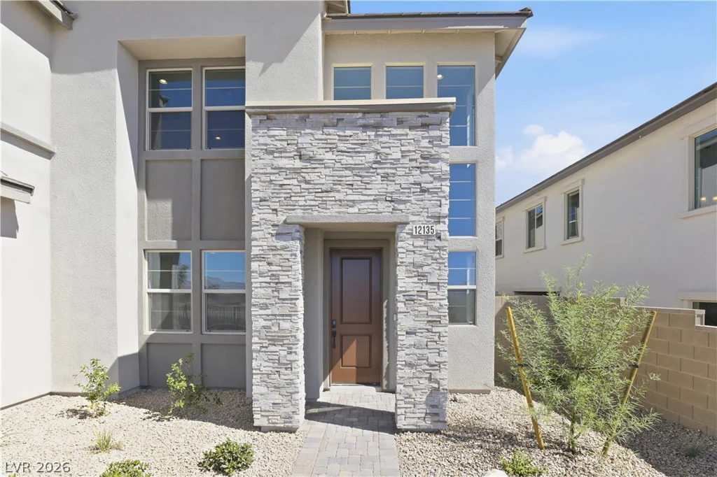12135 Red Iris, Las Vegas, NV 89138