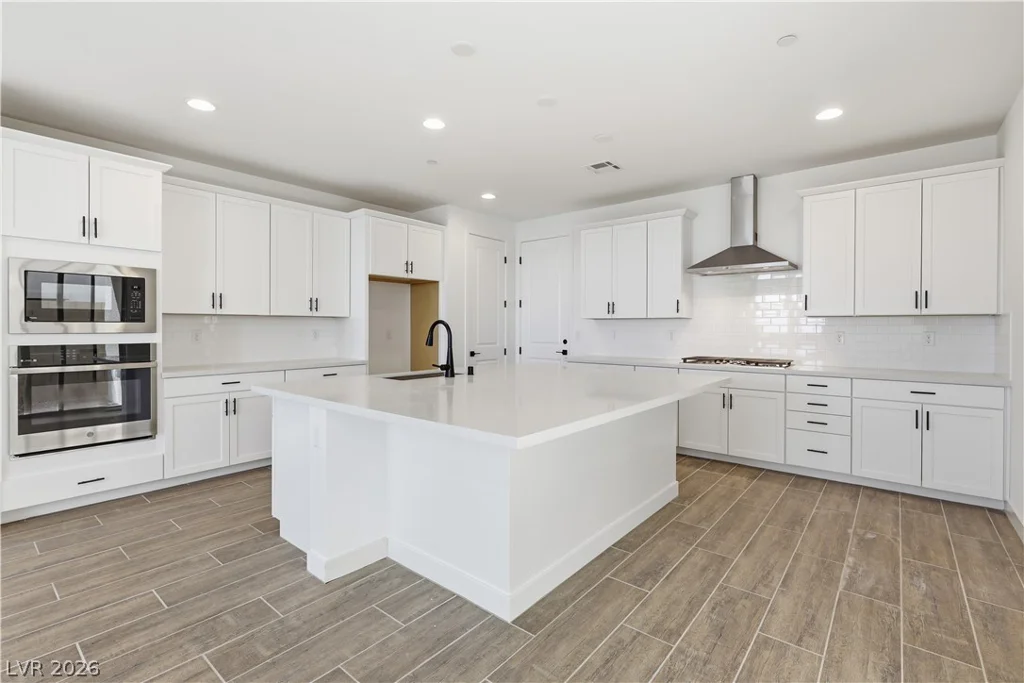 12135 Red Iris, Las Vegas, NV 89138