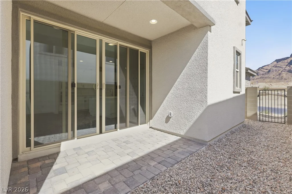 12135 Red Iris, Las Vegas, NV 89138
