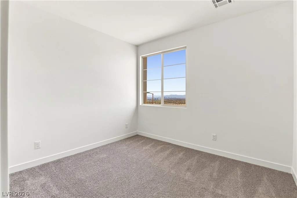 12115 Red Iris Ave, Las Vegas, NV 89138