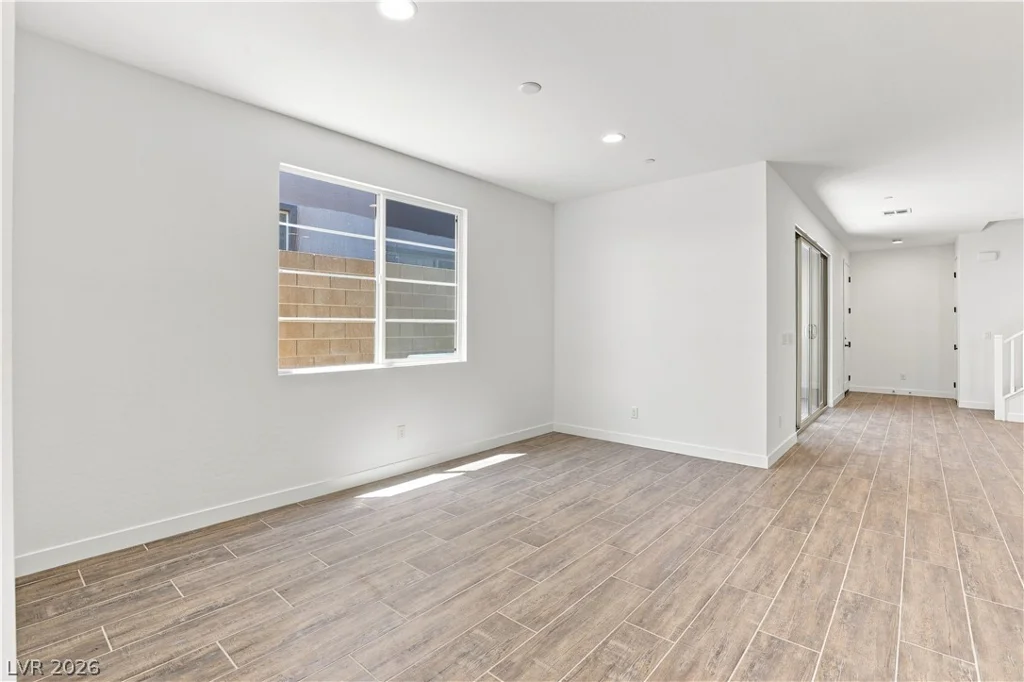 12115 Red Iris Ave, Las Vegas, NV 89138