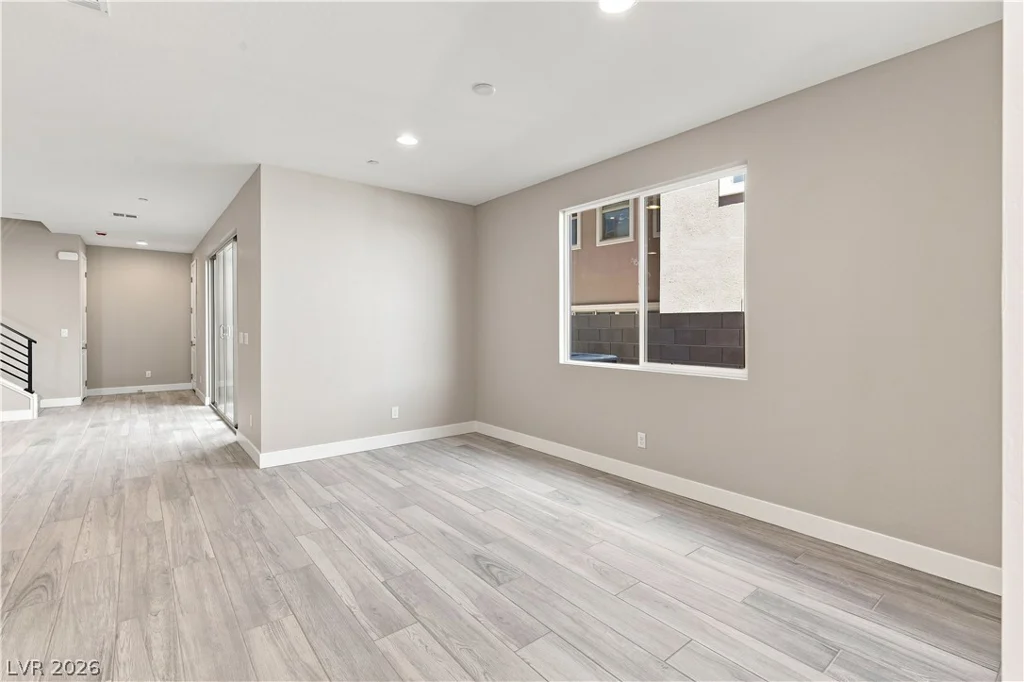 12119 Red Iris Ave, Las Vegas, NV 89138