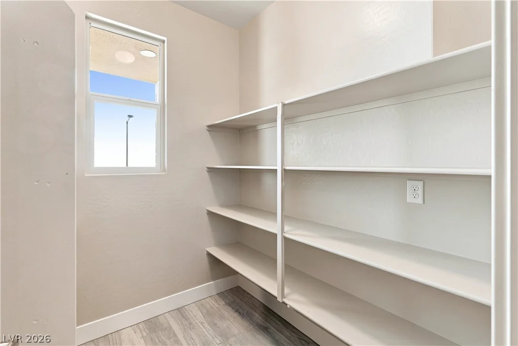 12119 Red Iris Ave, Las Vegas, NV 89138