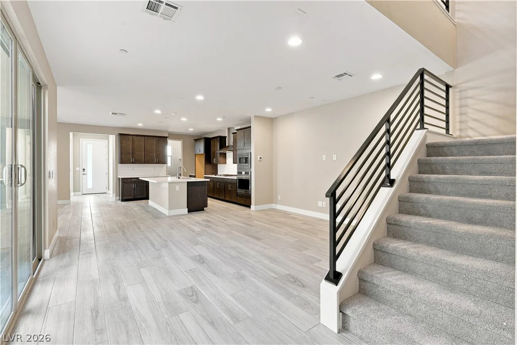 12119 Red Iris Ave, Las Vegas, NV 89138