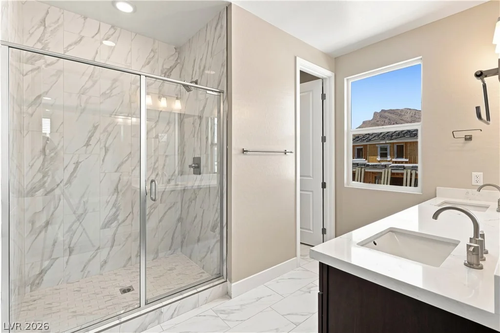12119 Red Iris Ave, Las Vegas, NV 89138
