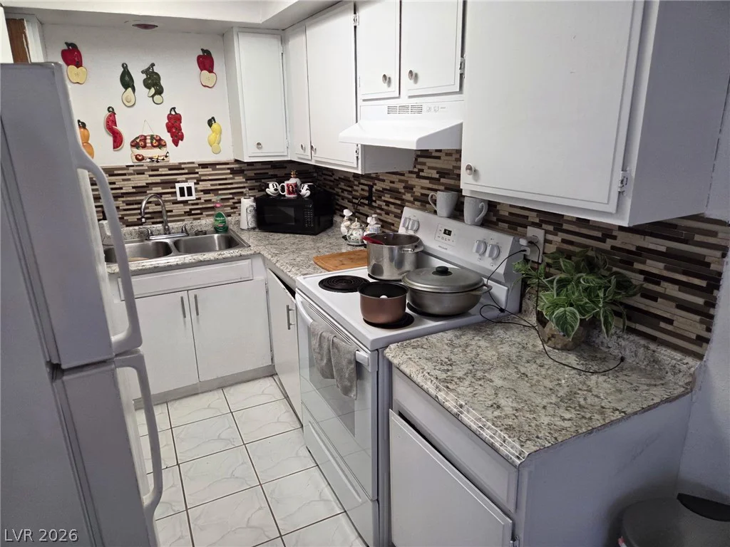 2721 Eldora, Las Vegas, NV 89146