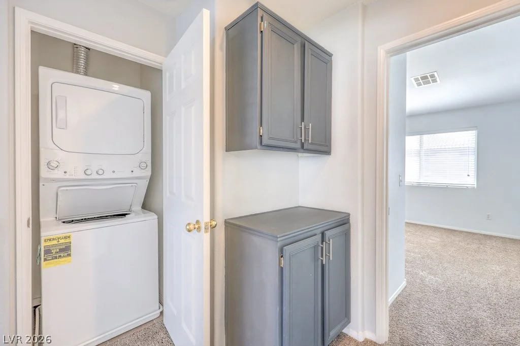 1513 Couples, Las Vegas, NV 89128