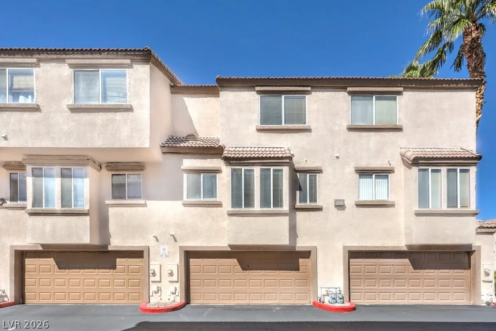 1513 Couples, Las Vegas, NV 89128