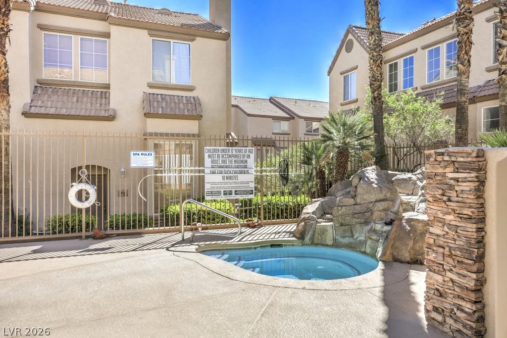 1513 Couples, Las Vegas, NV 89128