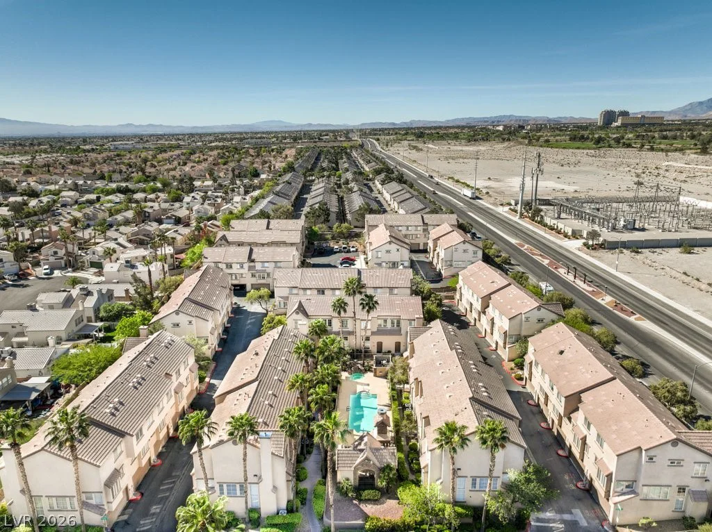 1513 Couples, Las Vegas, NV 89128