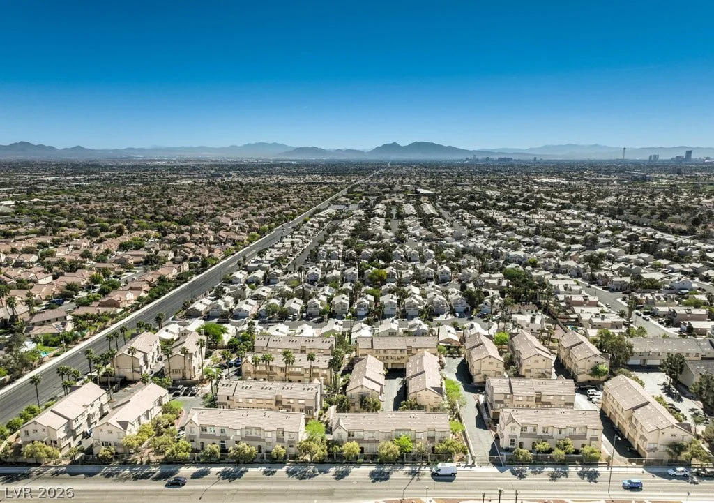 1513 Couples, Las Vegas, NV 89128