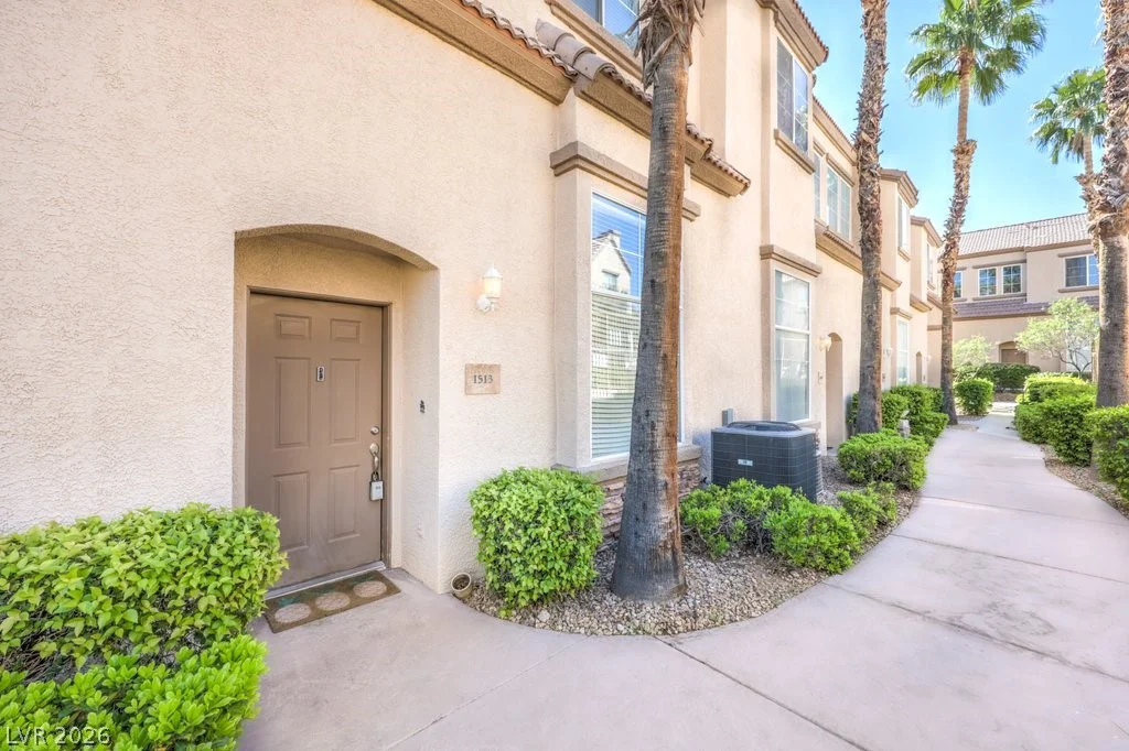 1513 Couples, Las Vegas, NV 89128