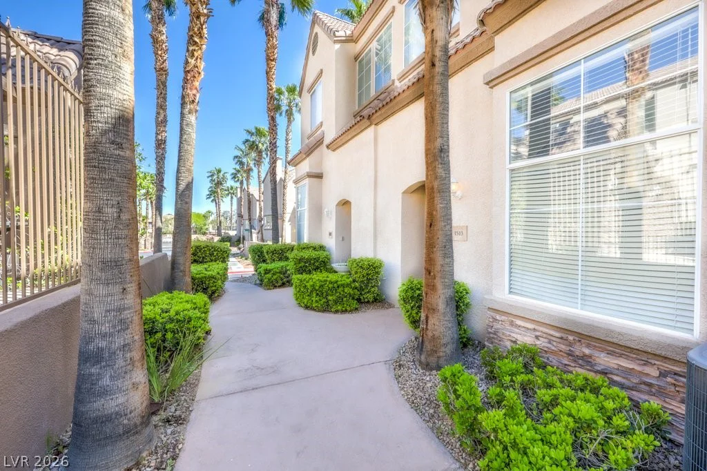 1513 Couples, Las Vegas, NV 89128