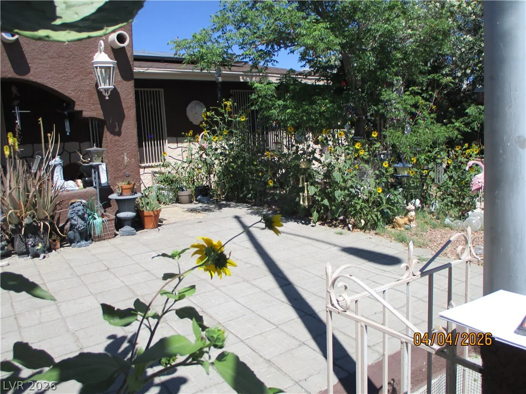 2200 Evans, North Las Vegas, NV 89030