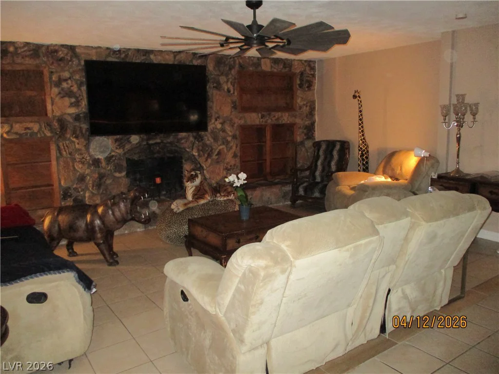 2200 Evans, North Las Vegas, NV 89030