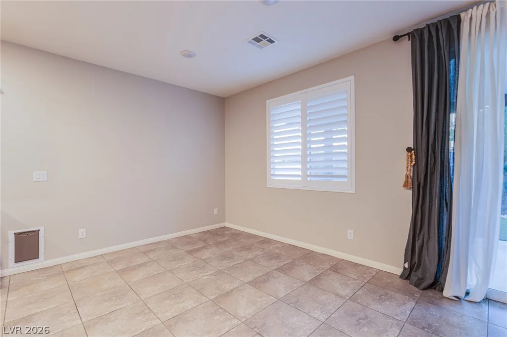 4507 Creekside Cavern, North Las Vegas, NV 89084