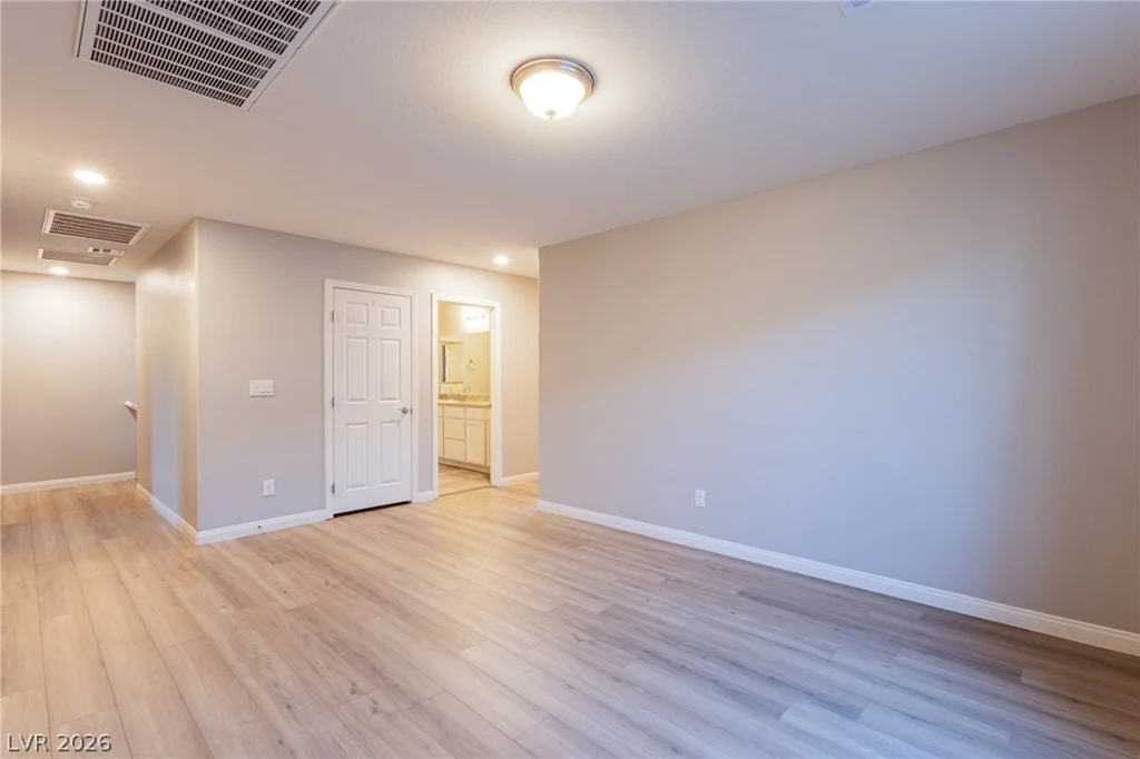 4507 Creekside Cavern, North Las Vegas, NV 89084