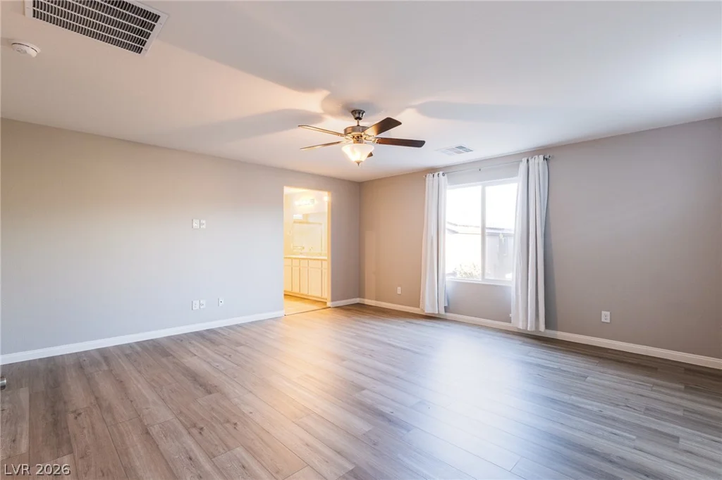 4507 Creekside Cavern, North Las Vegas, NV 89084