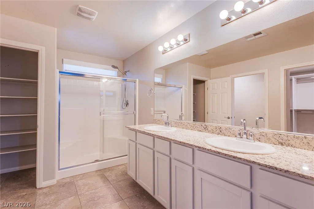 4507 Creekside Cavern, North Las Vegas, NV 89084