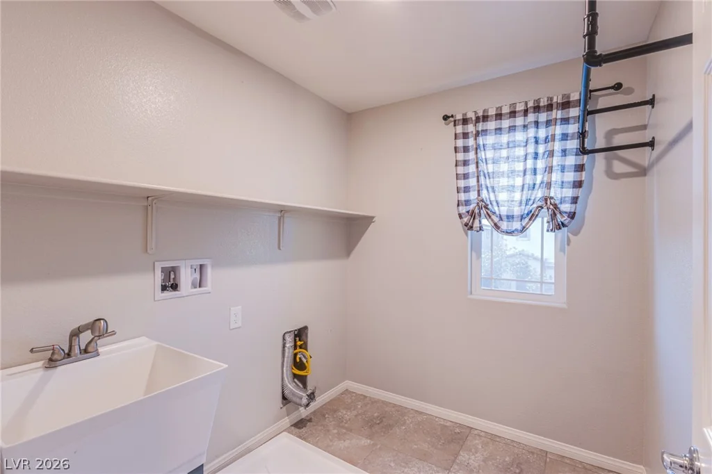 4507 Creekside Cavern, North Las Vegas, NV 89084