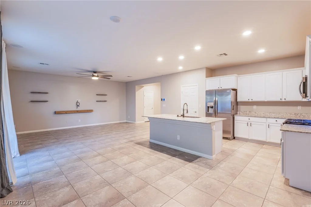 4507 Creekside Cavern, North Las Vegas, NV 89084
