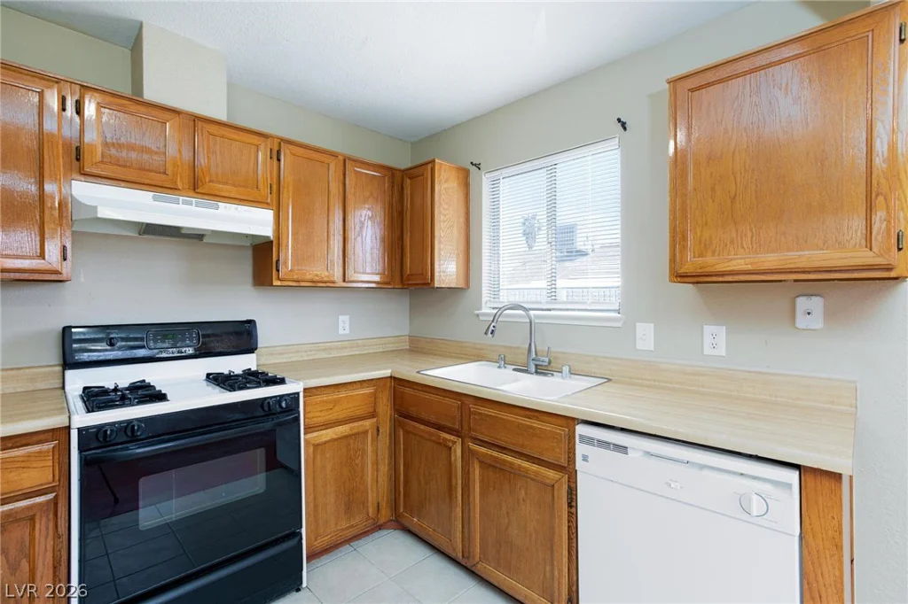 6509 Ouida, Las Vegas, NV 89108