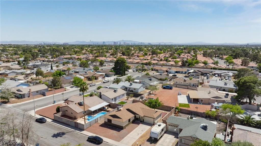 6509 Ouida, Las Vegas, NV 89108