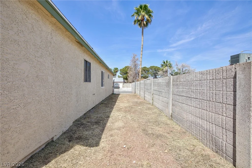 6509 Ouida, Las Vegas, NV 89108