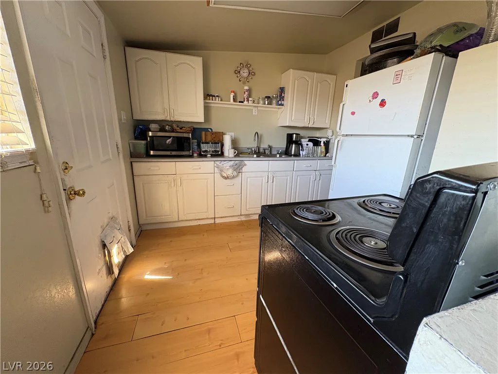 229 Hillcrest, Henderson, NV 89015